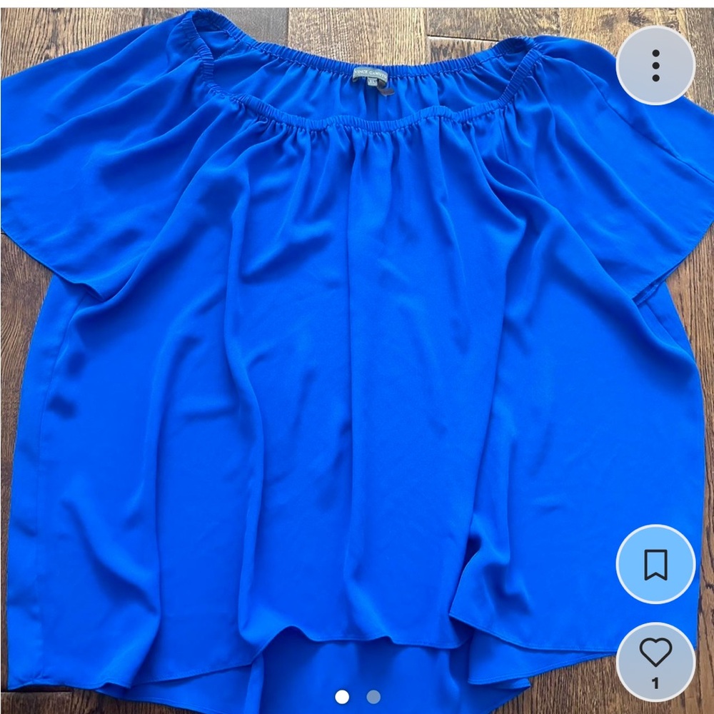 Vince Camuto Blue flowy top